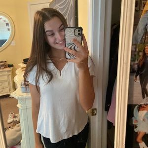 CUTE WHITE TOP 🤍🤍